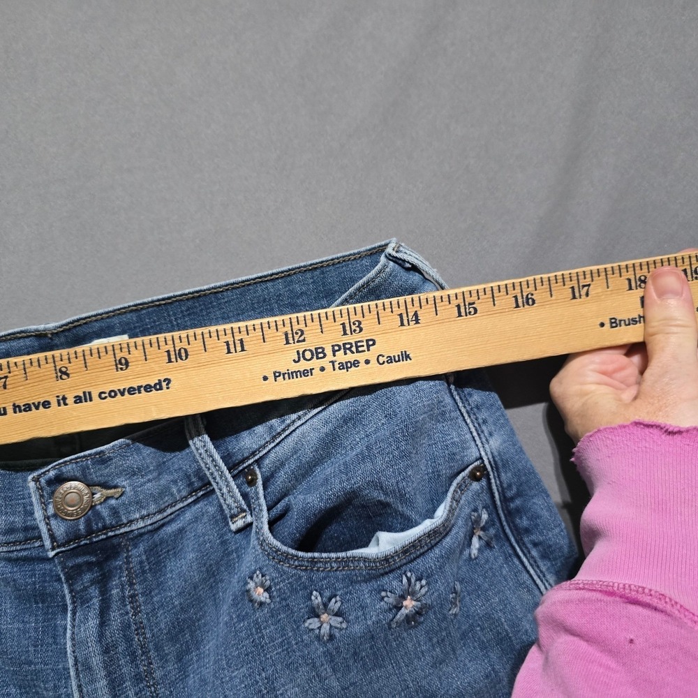 Levi's 505‎ Straight Jeans Womens 30 Blue Floral Embroidered Medium Wash Denim - Picture 5 of 11